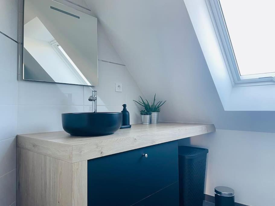 Appartement Lumineux Et Spacieux, Terrasse Et Parking Prive Concarneau Extérieur photo